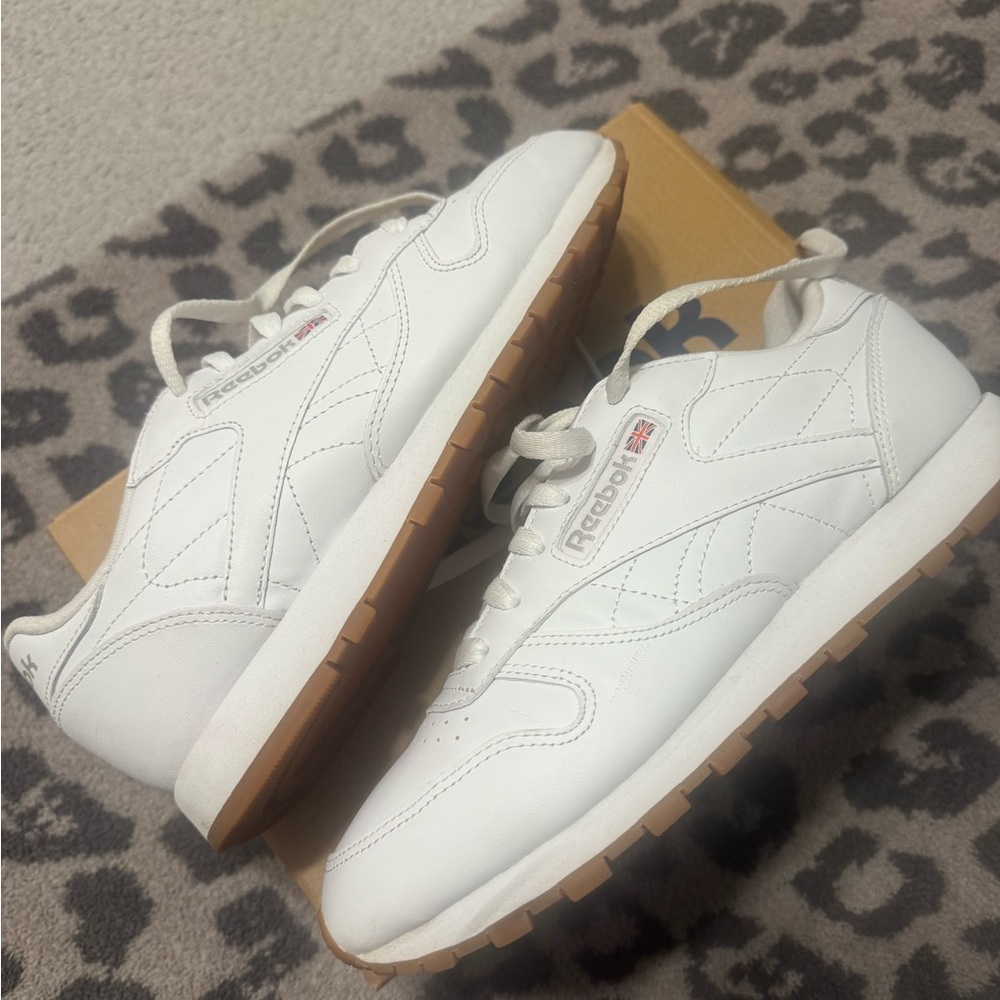 Reebok White Leather Sneakers with Gum Outsole - Picture 5 of 10